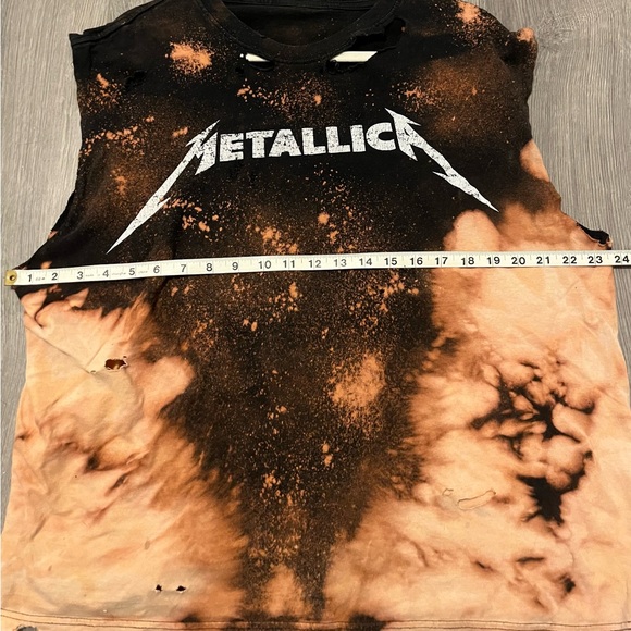 Metallica Tie-Dye Sleeveless Shirt - Picture 4 of 7